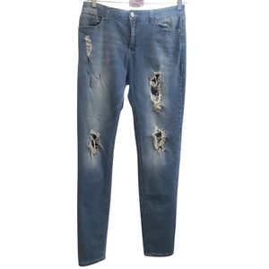🎉Host Pick🎉 Refuge  Women’s Distressed Boyfriend Jeans, Size 10